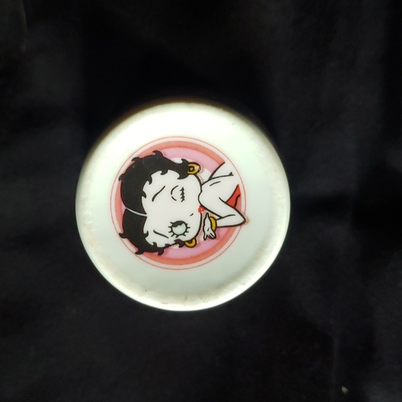 Betty Boop Shotglass - Picture 4 of 5
